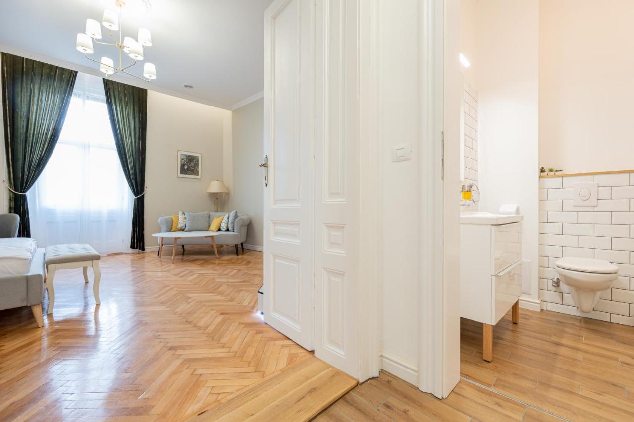 Central Park Apartments Oradea Exterior foto